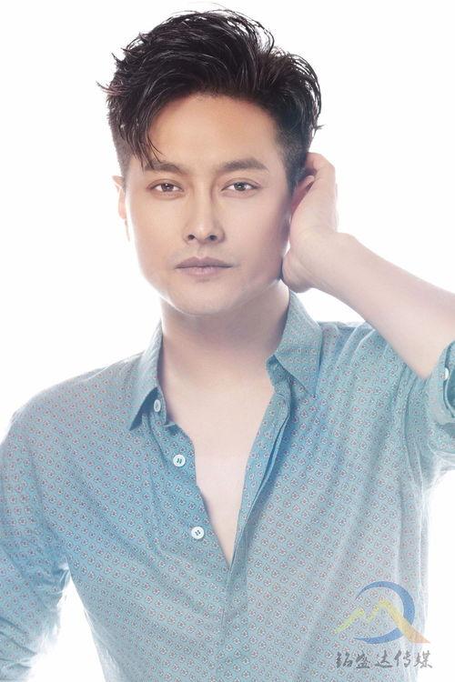 云飞的照片,捕捉光影中的瞬间魅力